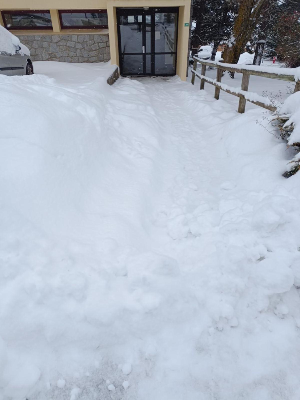 Studio Marmotte: Renovated Val Soleil Residence with Balcony and Free Parking Font-Romeu-Odeillo-Via Exterior photo